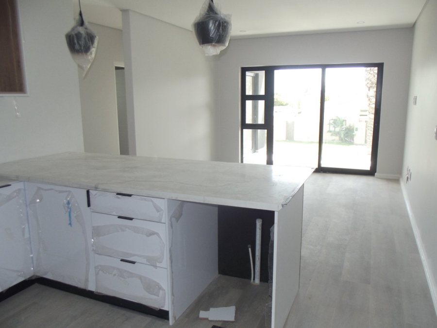 1 Bedroom Property for Sale in Beachfront Western Cape